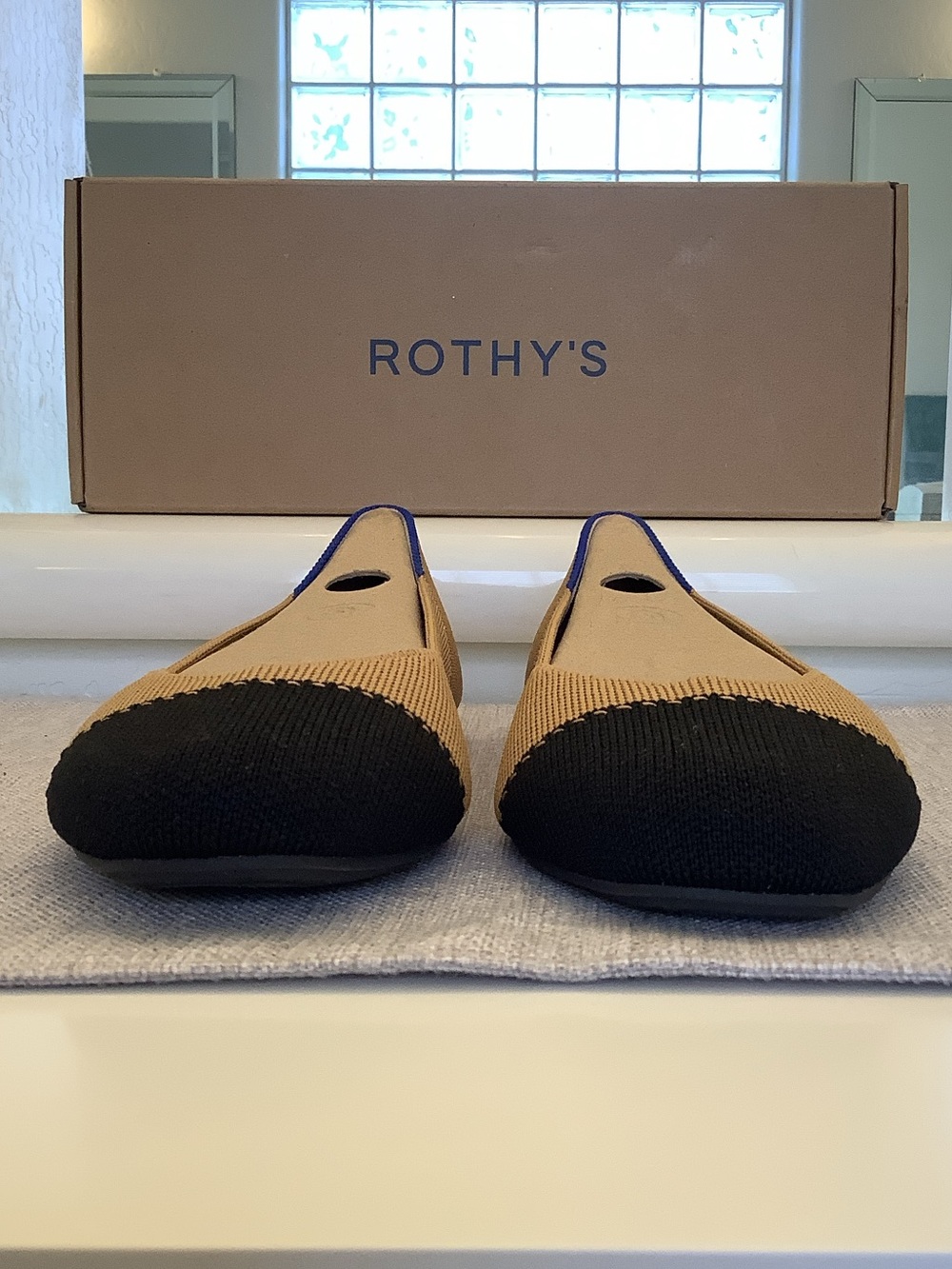 Rothy's Two-Tone Tan and Black Cap-Toe Ballet Flats, size 8 - Picture 3 of 10
